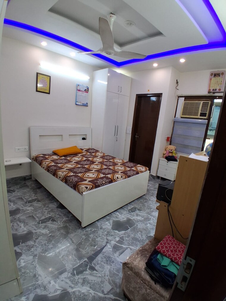 Bedroom, shastri nagar 3 Bedroom 100 Sq.Yd. Builder Floor In Shastri Nagar Delhi 10717645