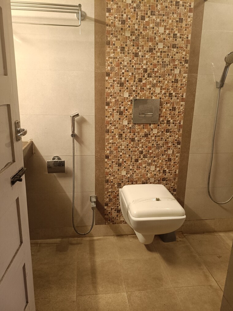 Bathroom, k-raheja-gardens 4 Bedroom 4500 Sq.Ft. Villa In Wanowrie Pune 10717682