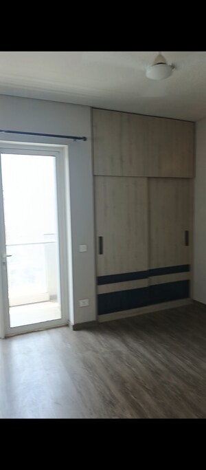 Room in 2 BHK Apartment at Emaar Digi Homes, Sector 62 – for Sale
