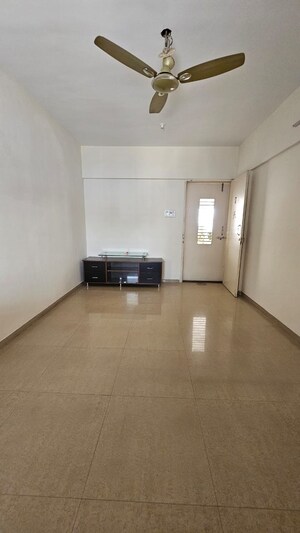 Room in 2 BHK Apartment at Sancheti Eves Garden, Mundhwa – for Rent