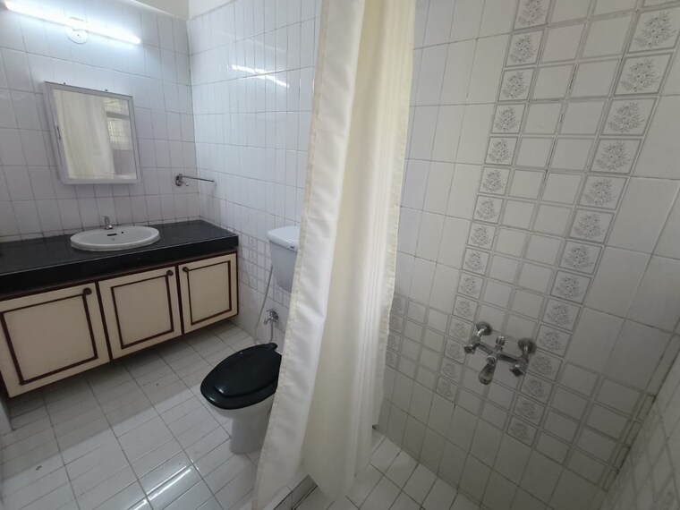 Bathroom, hermes-heritage-homes 3 Bedroom 1800 Sq.Ft. Villa In Shastrinagar Pune 10717689
