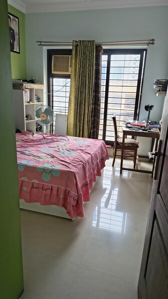2 BHK +  810 Sq.Ft. Apartment in K Raheja Heights