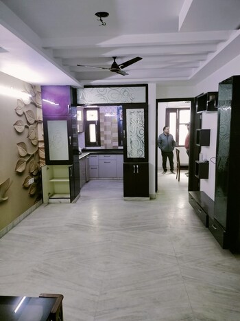 3 BHK Builder Floor for Sale in Shalimar Bagh, Delhi