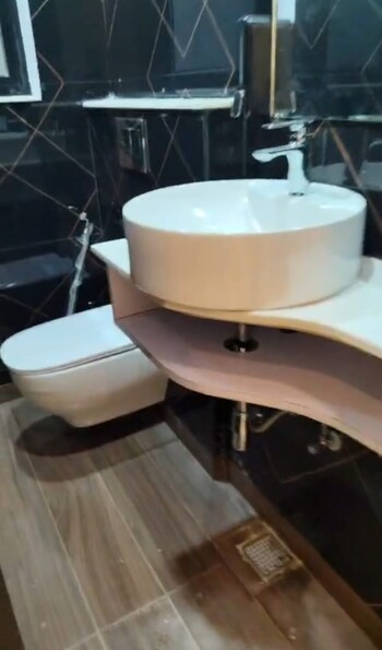 Prateek Grand City