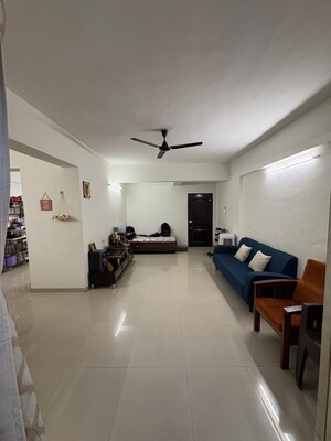 Team Area in 2 BHK Apartment at Baner – for Rent