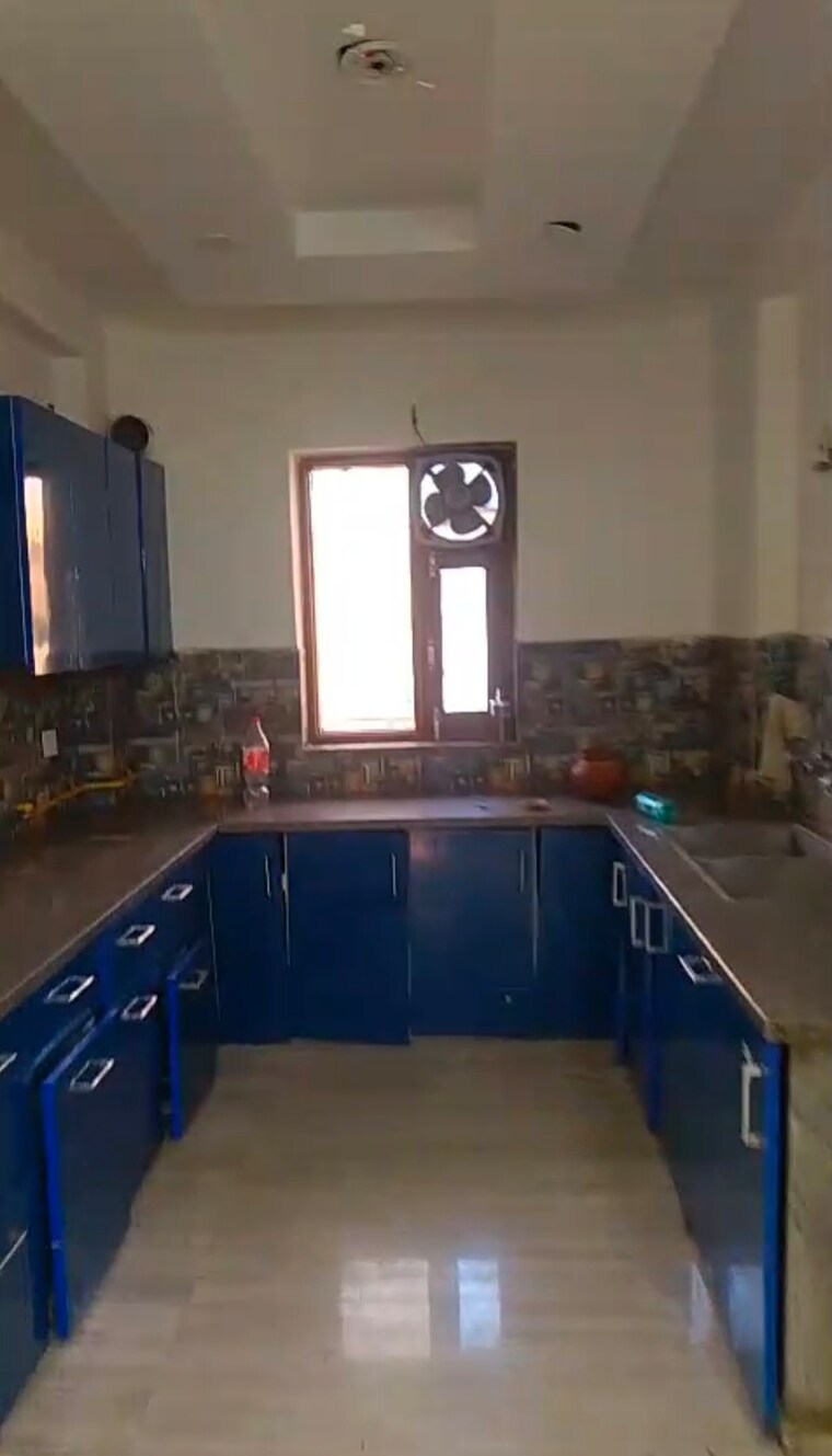 Kitchen, ashoka-enclave-3 3 Bedroom 2250 Sq.Ft. Builder Floor In Sector 35 Faridabad 10718593