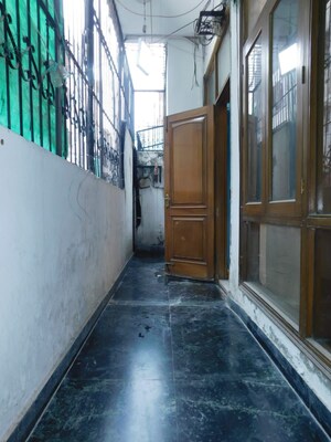 Balcony in 3 BHK Builder Floor at Defence Colony – for Rent