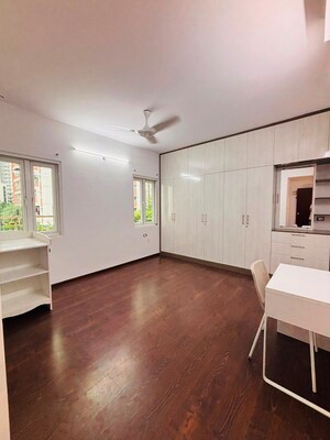 Room in 2.5 BHK Apartment at Honer Vivantis, Gopanpally – for Sale