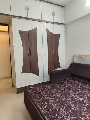 Bedroom in 2 BHK Apartment at Evershine Park, Andheri West – for Rent