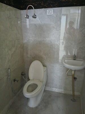 Bathroom in 4 BHK Builder Floor at Vasundhara Sector 5 – for Rent