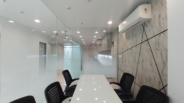 Team Area, shri-krishna Commercial Office Space 500 Sq.Ft. In Andheri West Mumbai 10718634