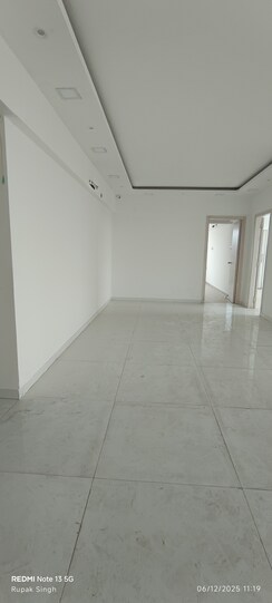 5 BHK +Apartment For Sale in Oberoi Springs