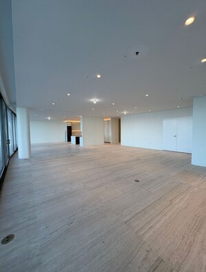  Shop – Exterior View View at Bandra West - for Rent