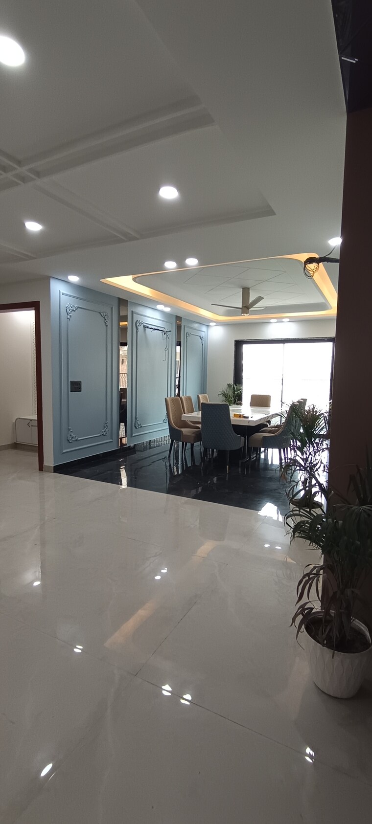Room, tdi-the-retreat 5 Bedroom 500 Sq.Yd. Builder Floor In Sector 89 Faridabad 10718654