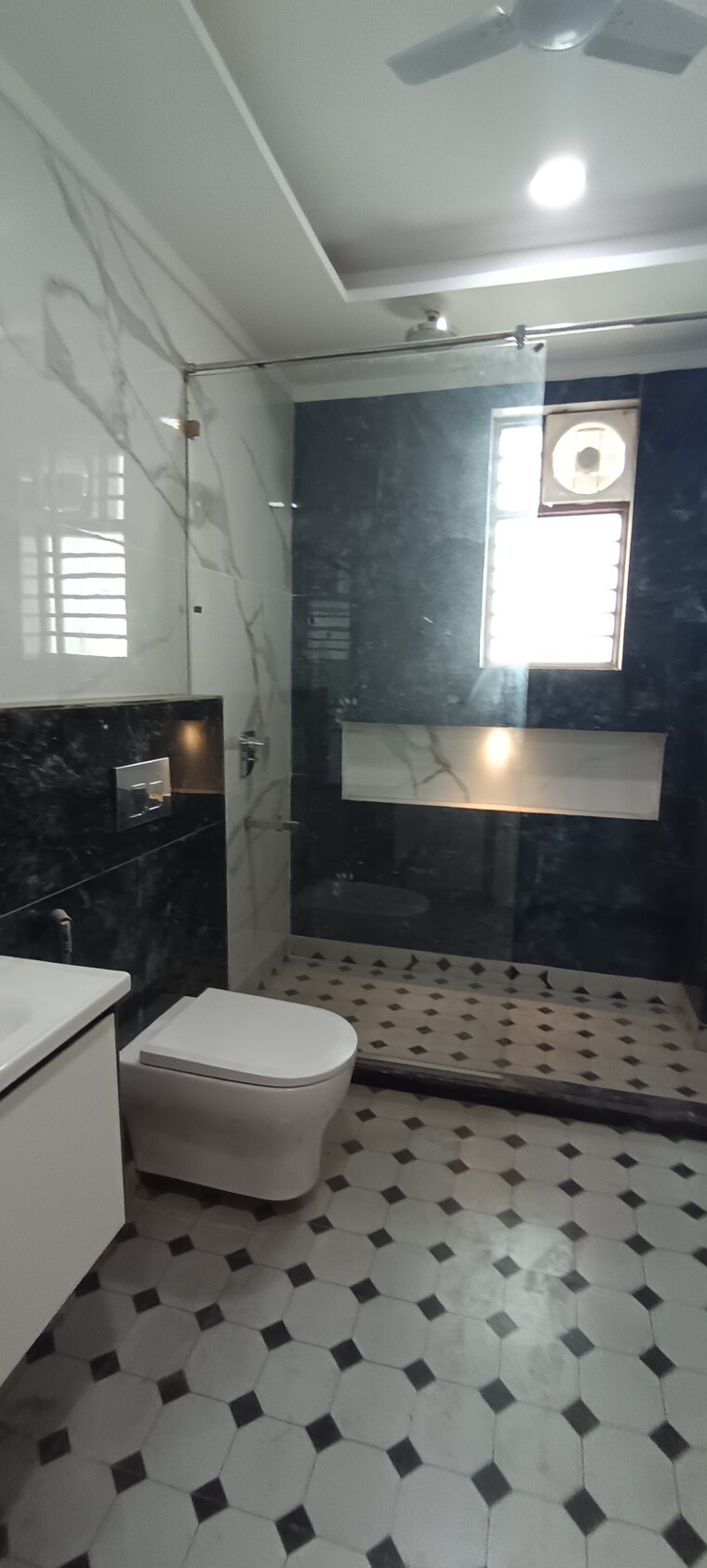 Bathroom, tdi-the-retreat 5 Bedroom 500 Sq.Yd. Builder Floor In Sector 89 Faridabad 10718654