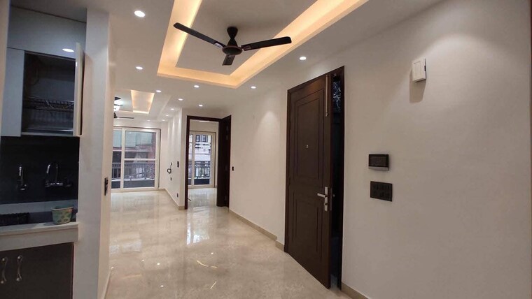 Room, freedom fighters enclave 2 Bedroom 1000 Sq.Ft. Apartment In Freedom Fighters Enclave Delhi 10718678