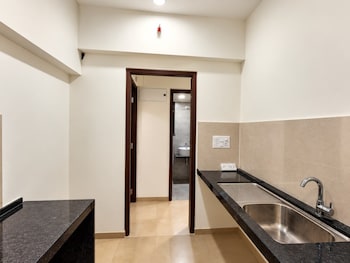 Mahindra Alcove