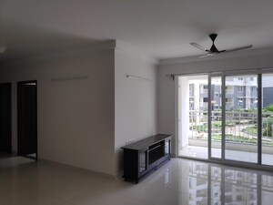 Room in 3 BHK Apartment at Purva Palm Beach, Hennur Road – for Rent