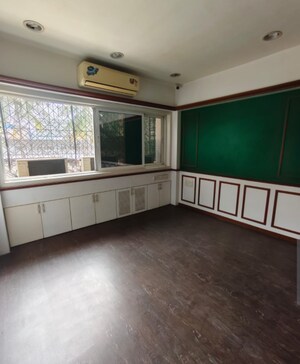Room in  Office Space at Vasi Plaza, Vashi Sector 17 – for Rent