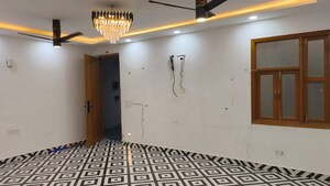 3 BHK Builder Floor For Rent in Chattarpur