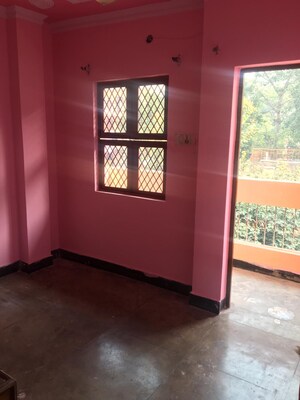 Room in 1 BHK Independent House at Sarita Vihar – for Rent