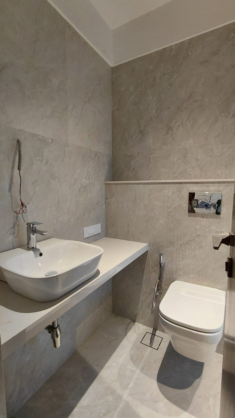 Bathroom, nagpal-flushel 4 Bedroom 2038 Sq.Ft. Apartment In Bandra West Mumbai 10720548