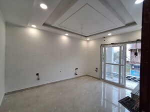 3 BHK Builder Floor For Rent in Sector 21