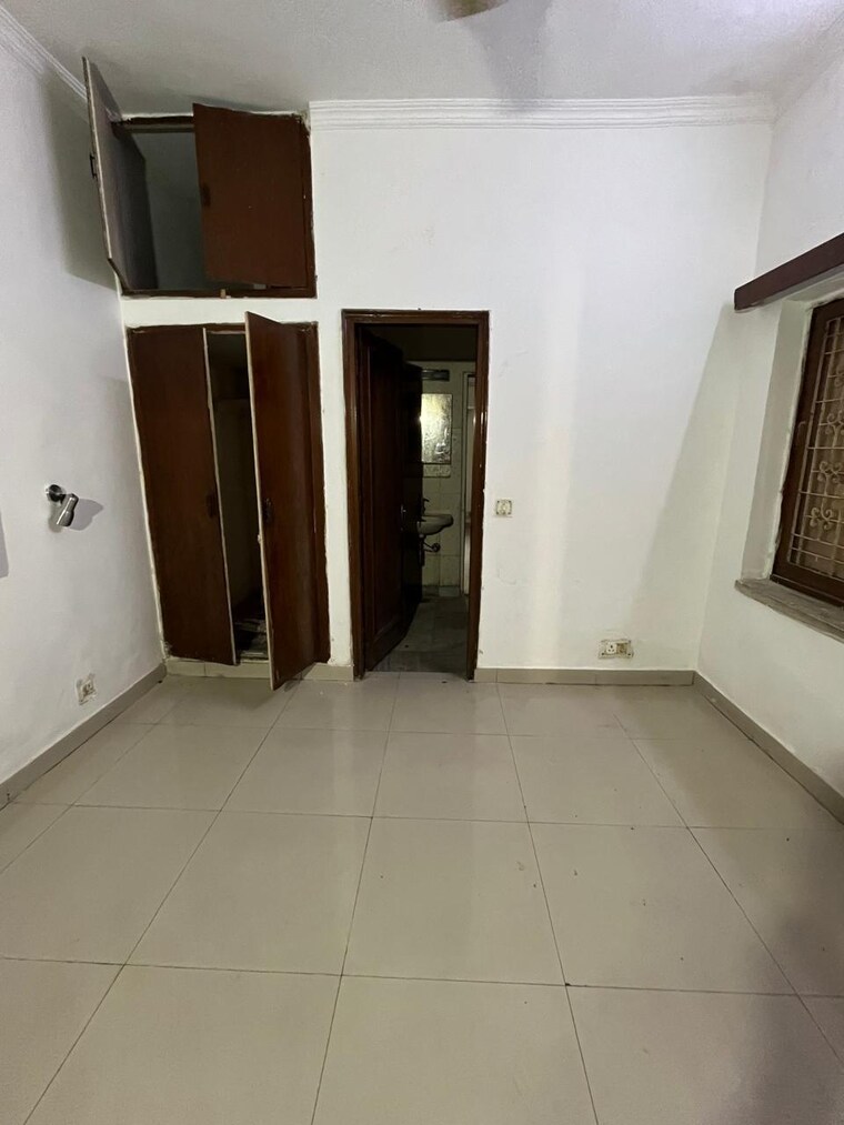 Bedroom, greater kailash i 3 Bedroom 1800 Sq.Ft. Builder Floor In Greater Kailash I Delhi 10720586