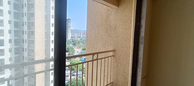 Balcony, paradigm-zenith-pushpanjali-residency-phase-iii 1 Bedroom 497 Sq.Ft. Apartment In Ghodbunder Road Thane 10720581