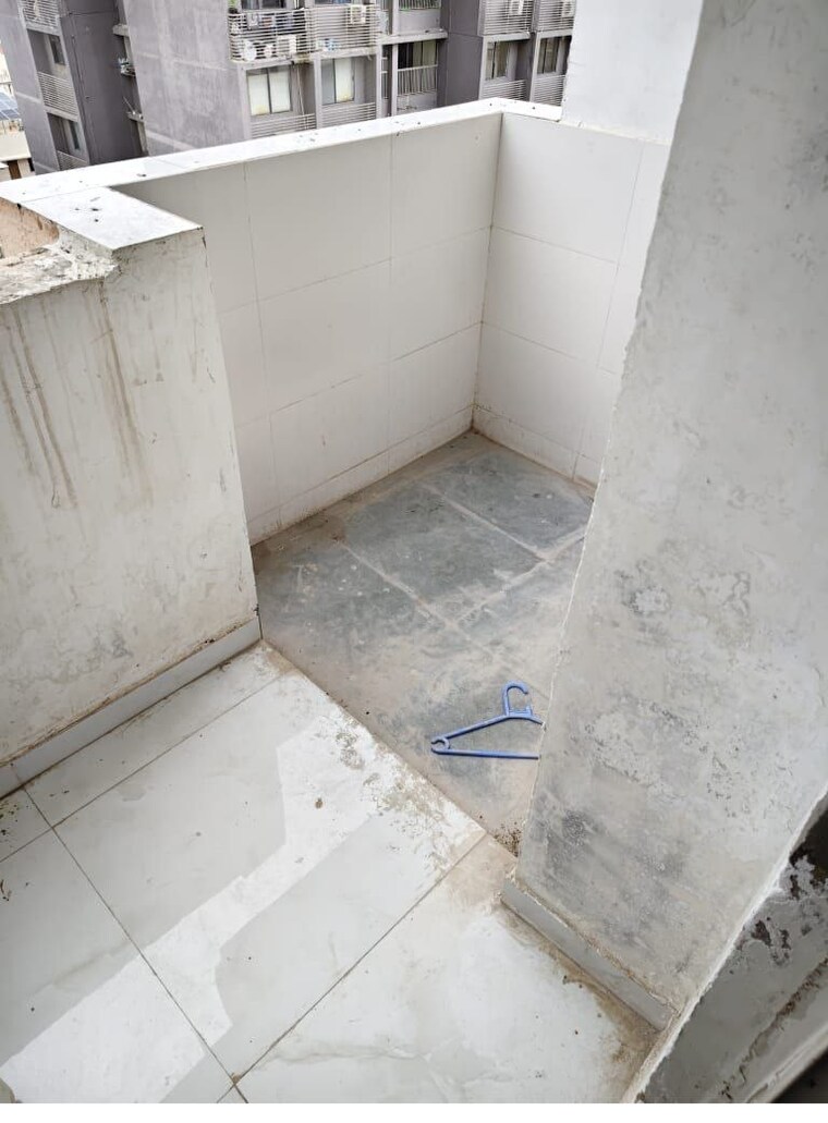 Bathroom, satellite 2 Bedroom 1250 Sq.Ft. Apartment In Satellite Ahmedabad 10720954