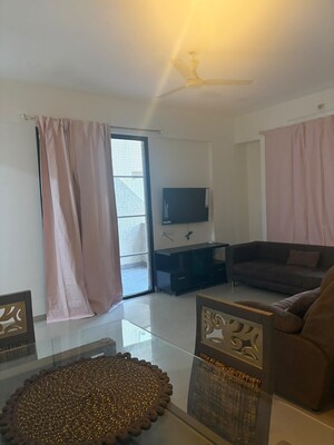 2 BHK Apartment For Rent in Gulmohar Goldcoast, Kharadi