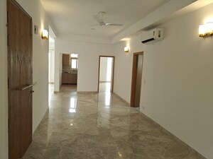 Room in 4 BHK Apartment at SS Linden, Sector 84 – for Rent