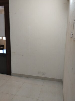 2 BHK Apartment For Rent in Signature Global The Roselia, Sector 95a