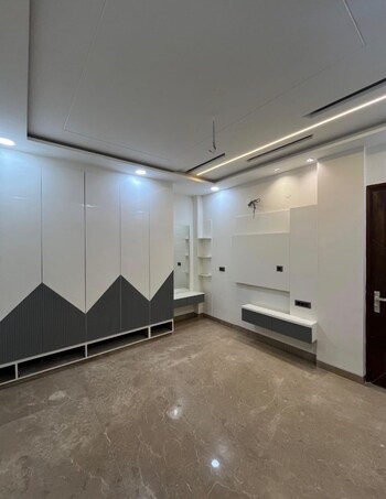 4 BHK Builder Floor for Rent in Rohini Sector 23, Delhi