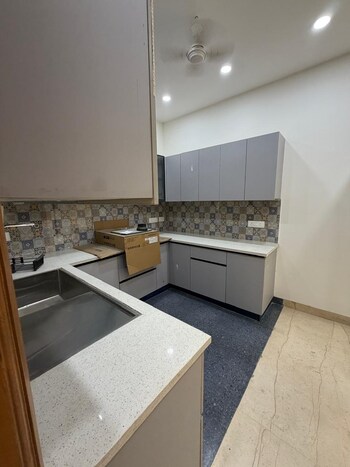 3 BHK Builder Floor for Sale in Chittaranjan Park, Delhi