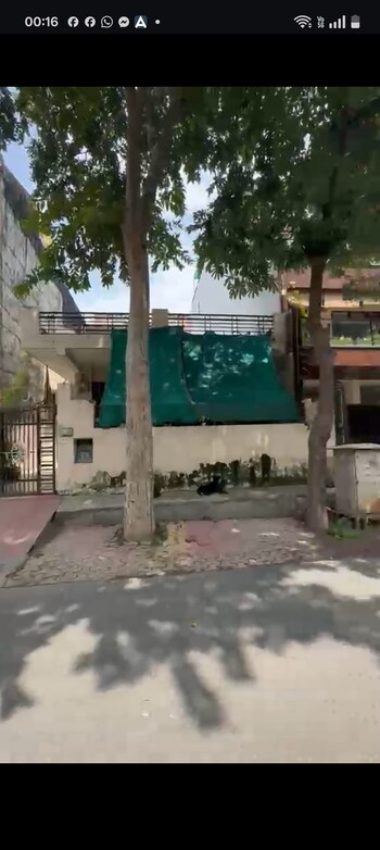 6+ BHK House for Sale in Sector 72, Noida