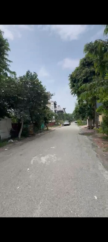 Plot for Sale in Sector 51, Noida