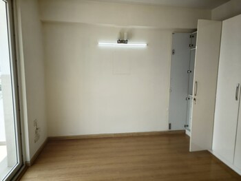 Unitech The Residences Sector 33