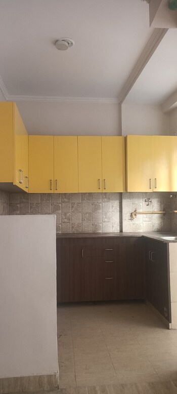Amrapali Kingswood
