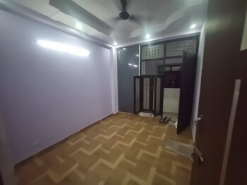 Alana Apartments