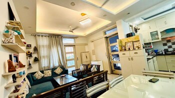2 BHK Flat for Rent in Pir Machalla, Zirakpur