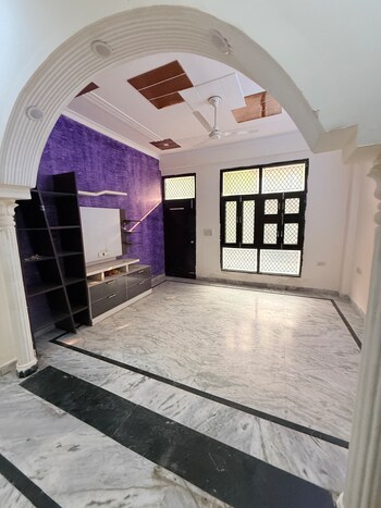 5 BHK House for Rent in Sector 44, Noida
