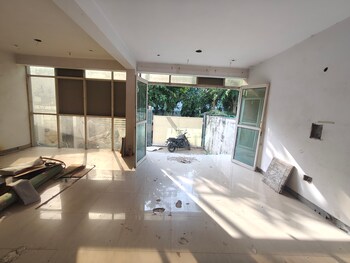 Warehouse for Rent in Sector 63, Noida