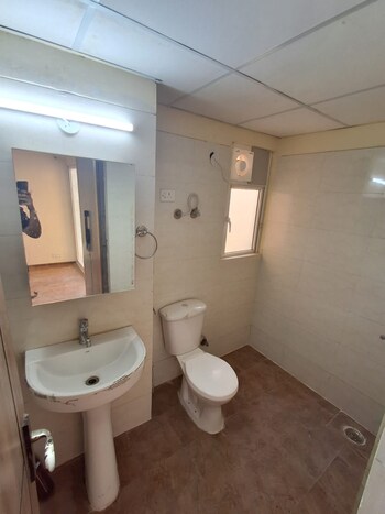 Amrapali Verona Heights