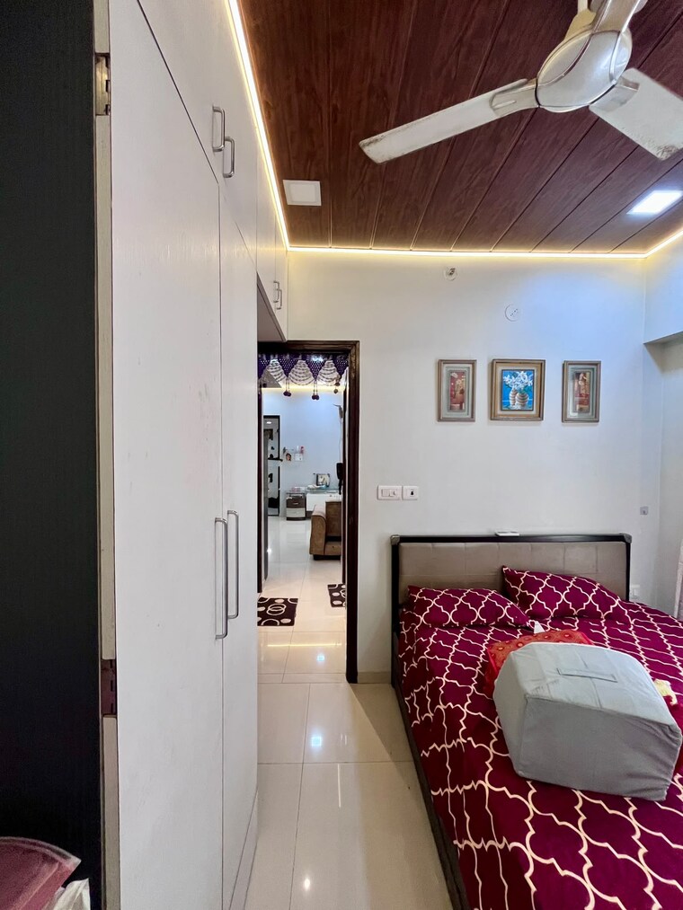 Bathroom, lodha-amara 1 Bedroom 550 Sq.Ft. Apartment In Kolshet Road Thane 10725478