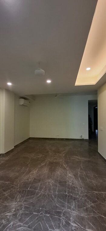 3 BHK Builder Floor for Rent in South Extension ii, Delhi