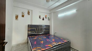 1 BHK Flat for Rent in Saket, Delhi