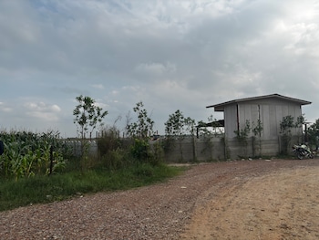Plot for Sale in Noida Central, Noida