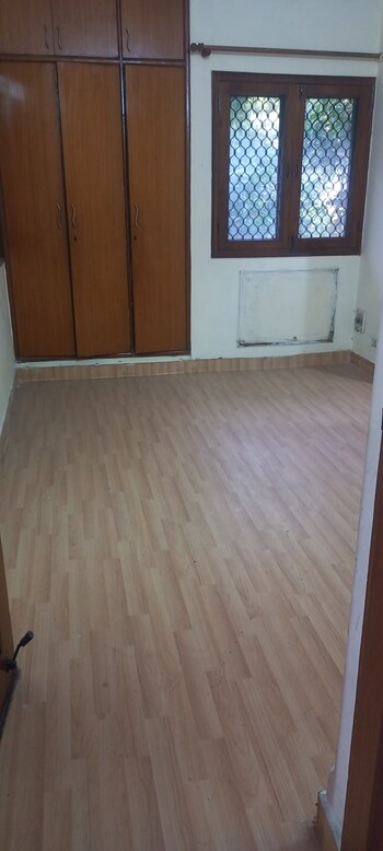 2 BHK Flat for Rent in Ip Extension, Delhi