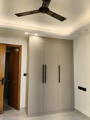 4 BHK Flat for Rent in Freedom Fighters Enclave, Delhi